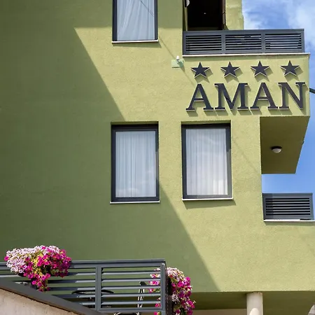 Aman Apartman *